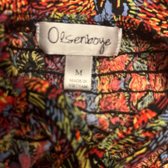 Beautiful abstract pattern strappy dress - Picture 3 of 3